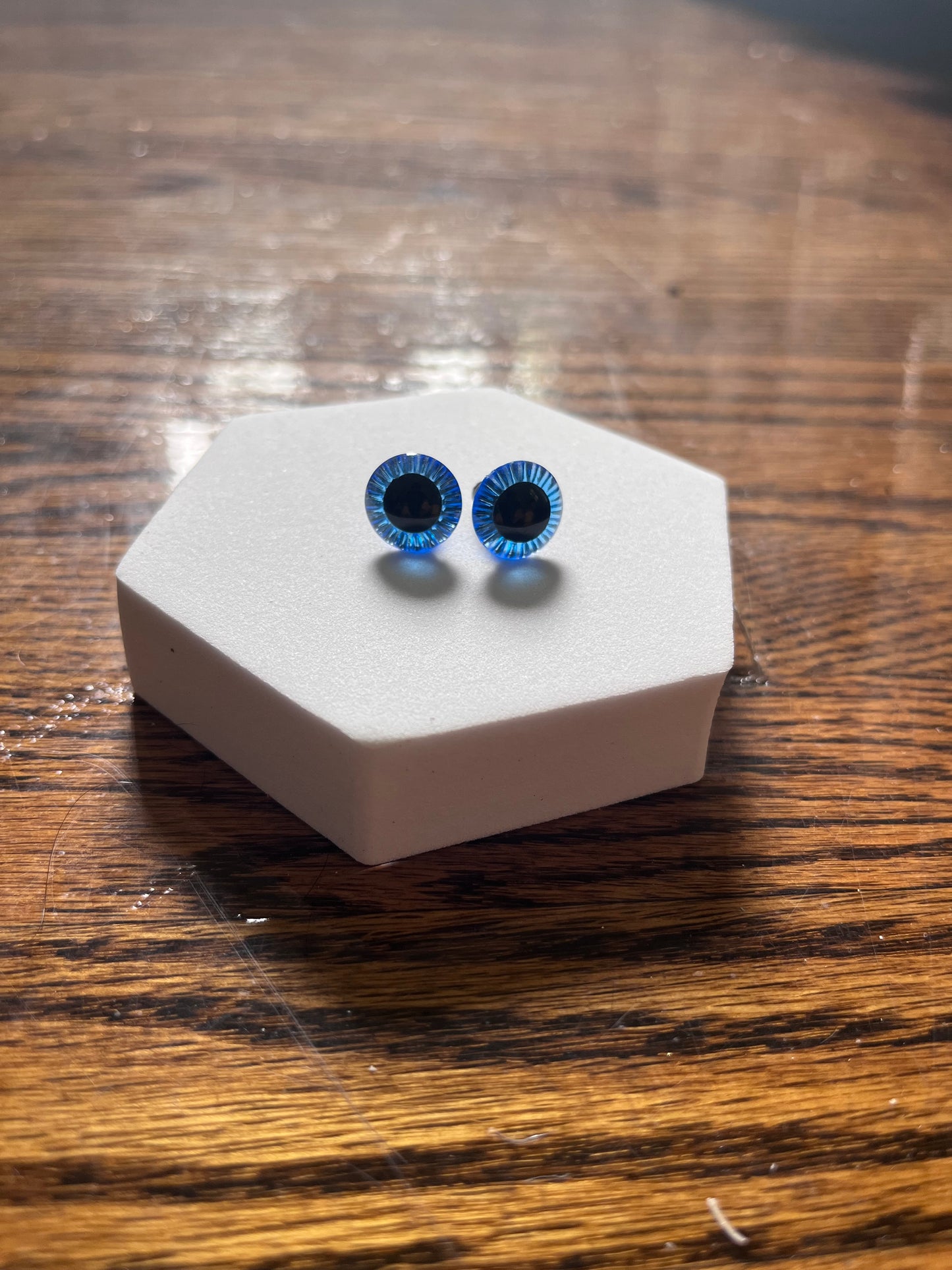 Colored eyes for Amigurimu